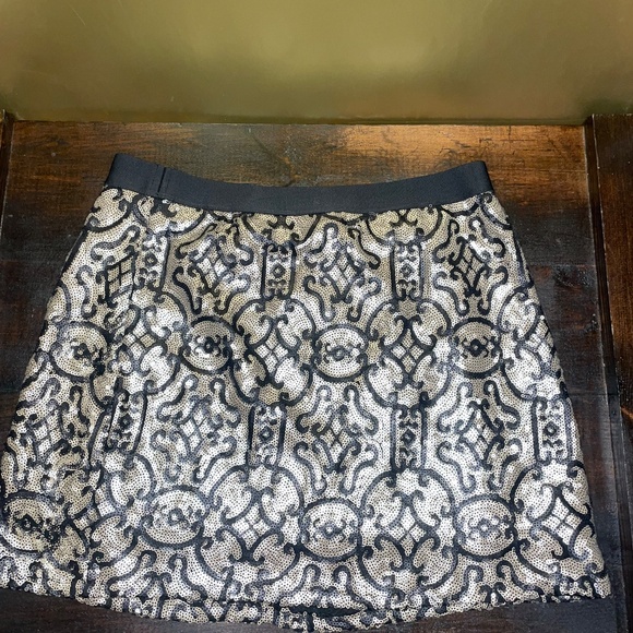 Chelsea & Violet Skirt XS Black Gold Sequin Party Cocktail Mini - Picture 9 of 11